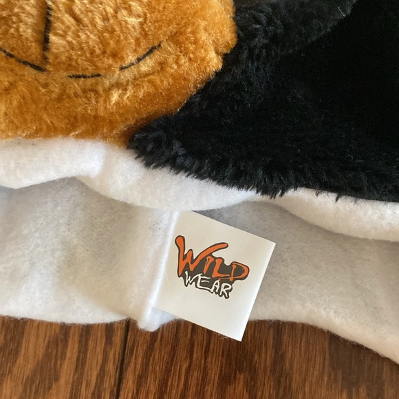 Wild Wear, Big Eyes Critter Cap Animal Fuzzy Beanie One size - Picture 5 of 12